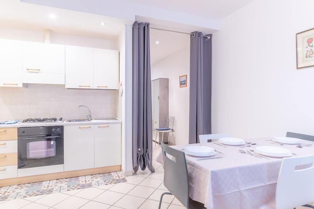 Appartamento Esclusivo Loano Centro Mare A 50 Mt + Wi-Fi Esterno foto